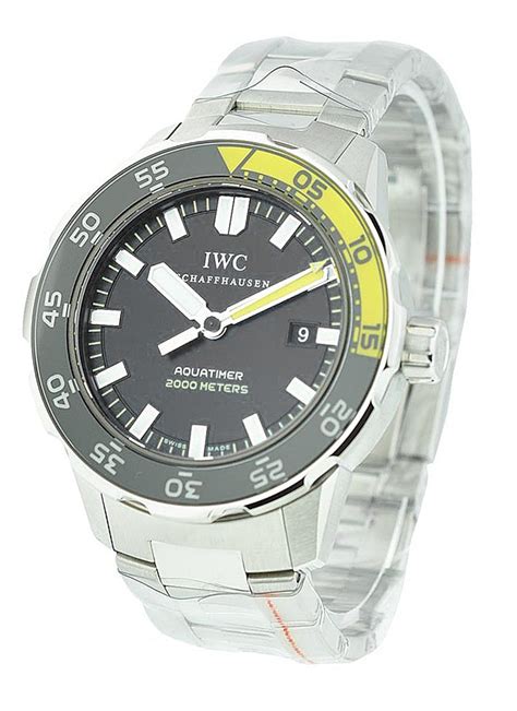 iwc 3568-01|IWC Aquatimer 2000 Stainless Steel / Black / Bracelet • IW3568 .